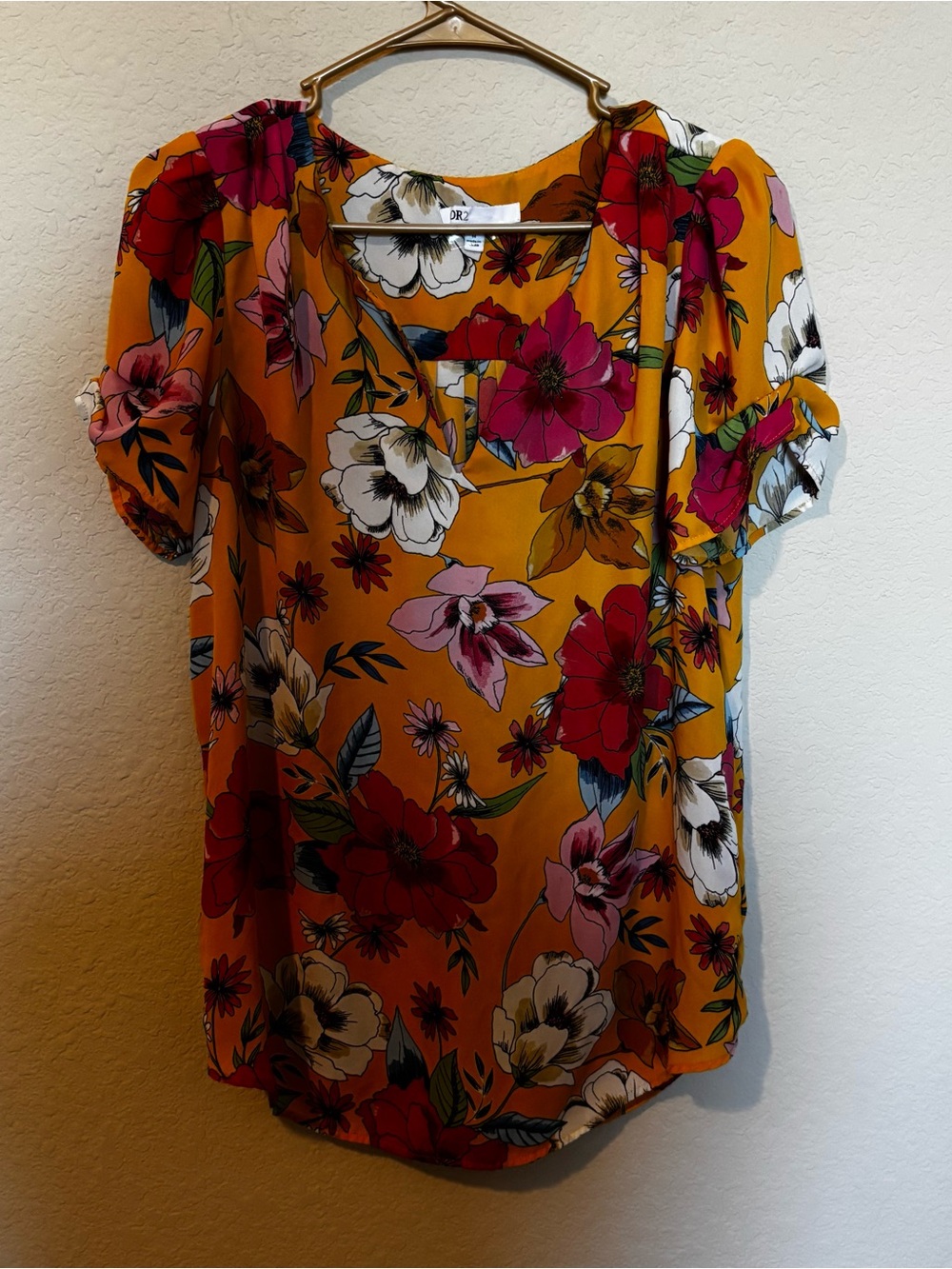 DR2 Womens Yellow Floral Pattern Split Neck Short Sleeved Blouse Size Medium